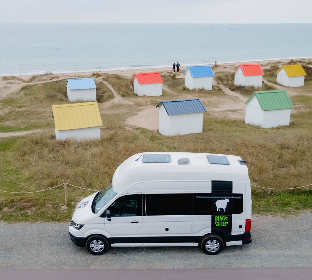 EXPLORER 2+2 – Blacksheep Van (photo 2)