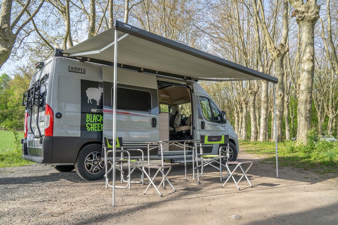 van EXPLORER 4 POP-UP