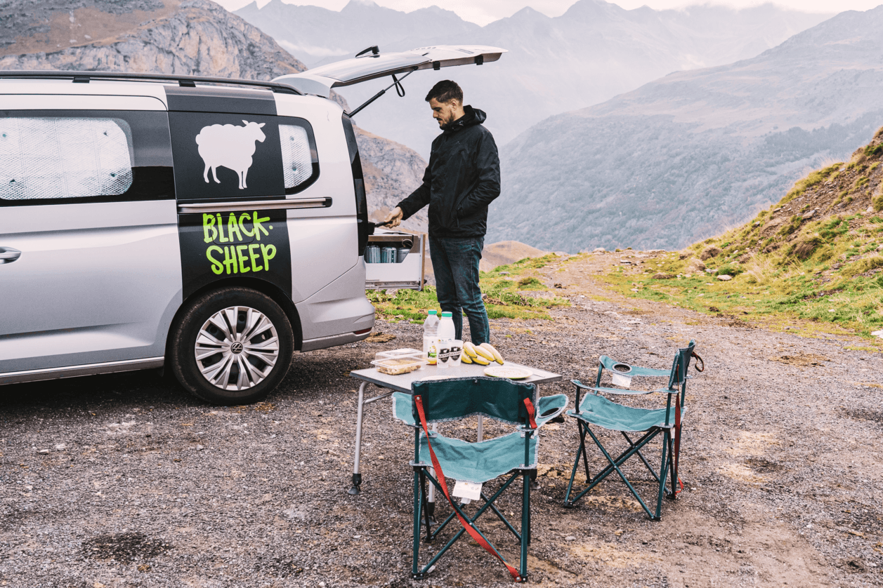CAMPERVAN MINI CADDY — photo 2