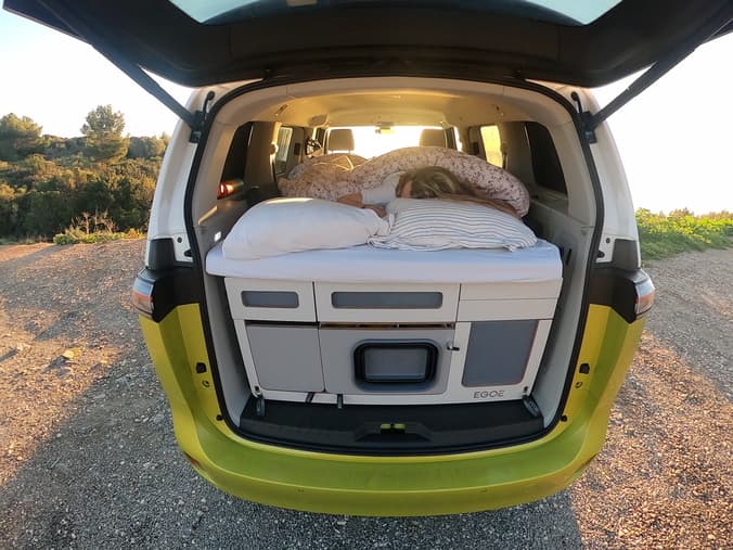 ID BUZZ – Blacksheep Van (photo 3)