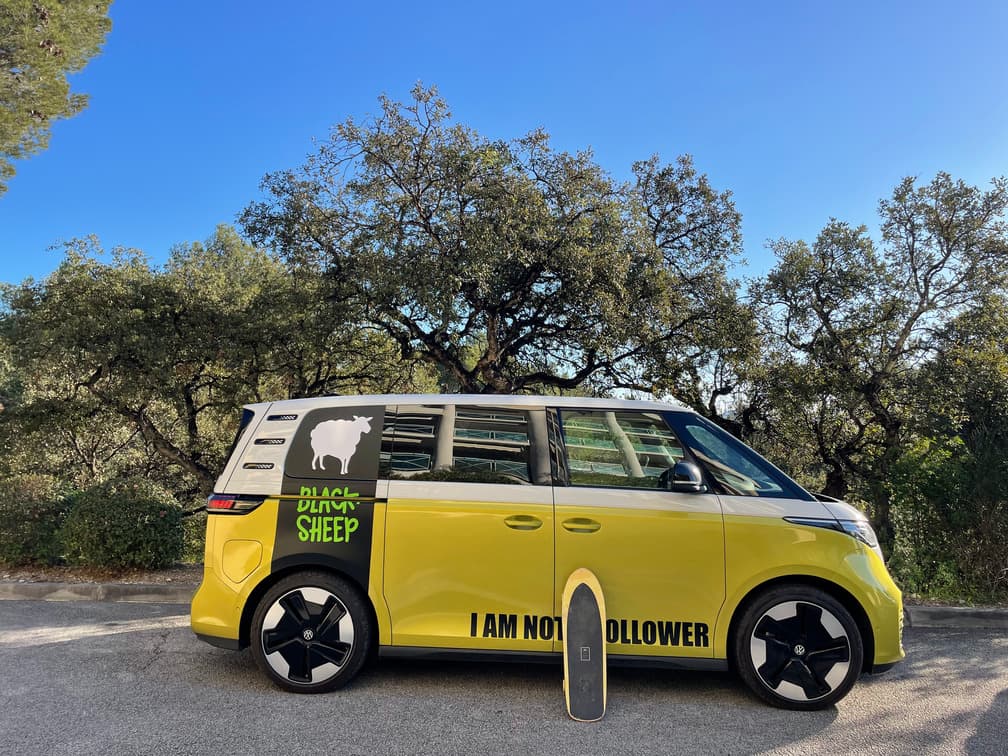 ID BUZZ – Blacksheep Van (photo 2)