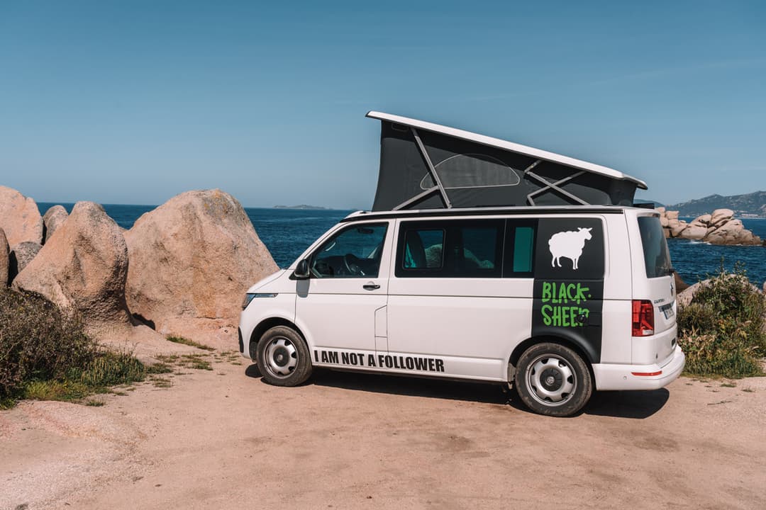 van EXPEDITION BEACH